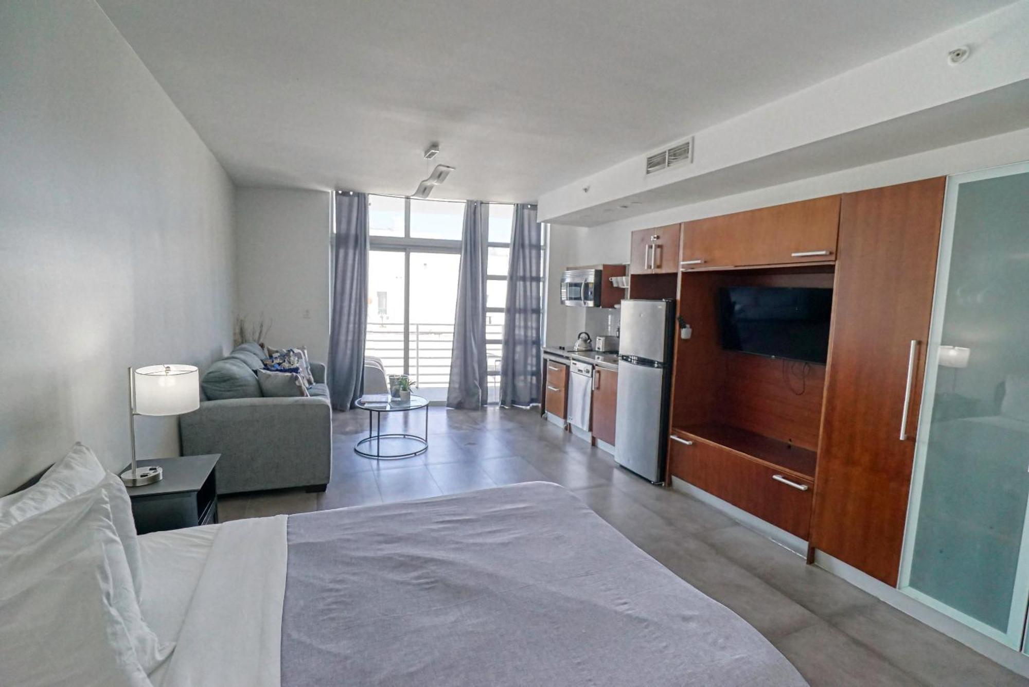 Deluxe Apartments At The Congress Miami Beach Dış mekan fotoğraf